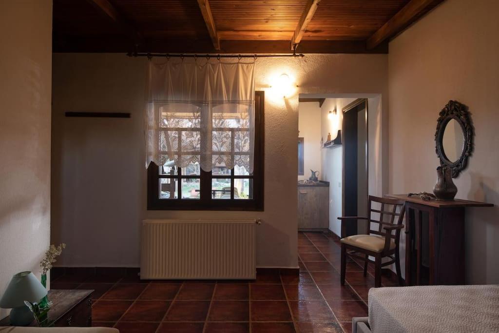 Traditionelles Appartement Athos Shadow Am Meer Paralia Sikias Ngoại thất bức ảnh