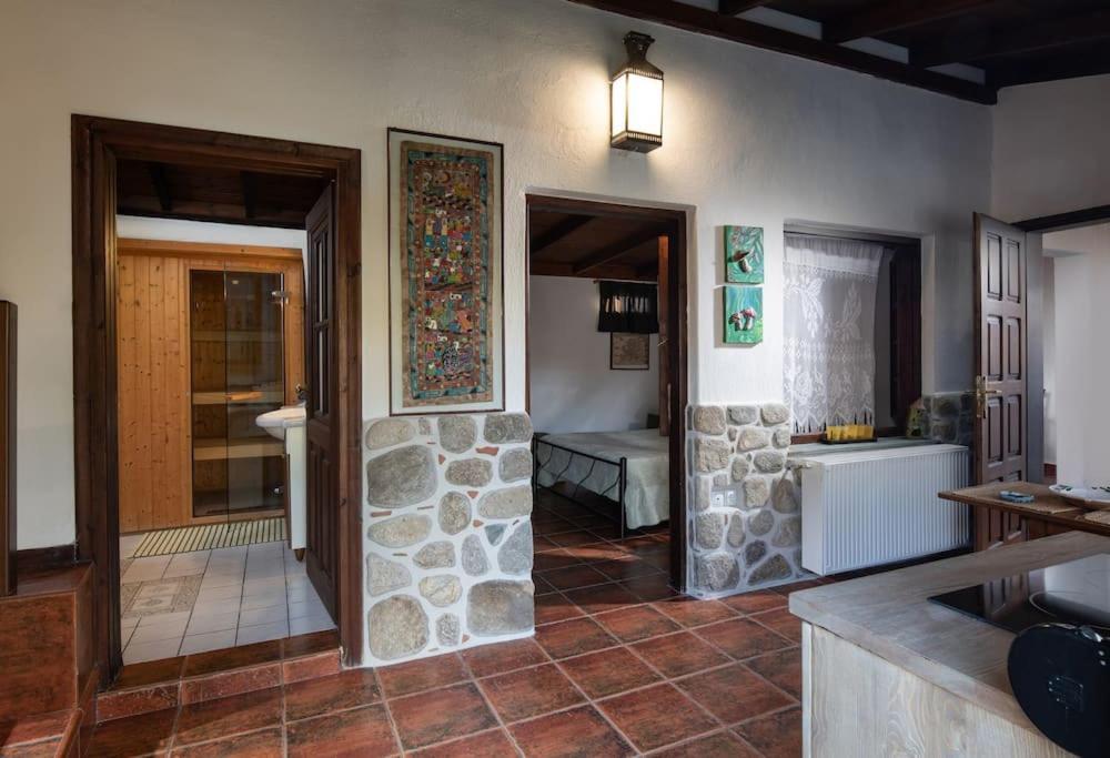 Traditionelles Appartement Athos Shadow Am Meer Paralia Sikias Ngoại thất bức ảnh